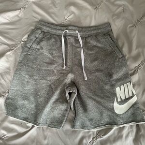 New Gray Nike Shorts Size Large